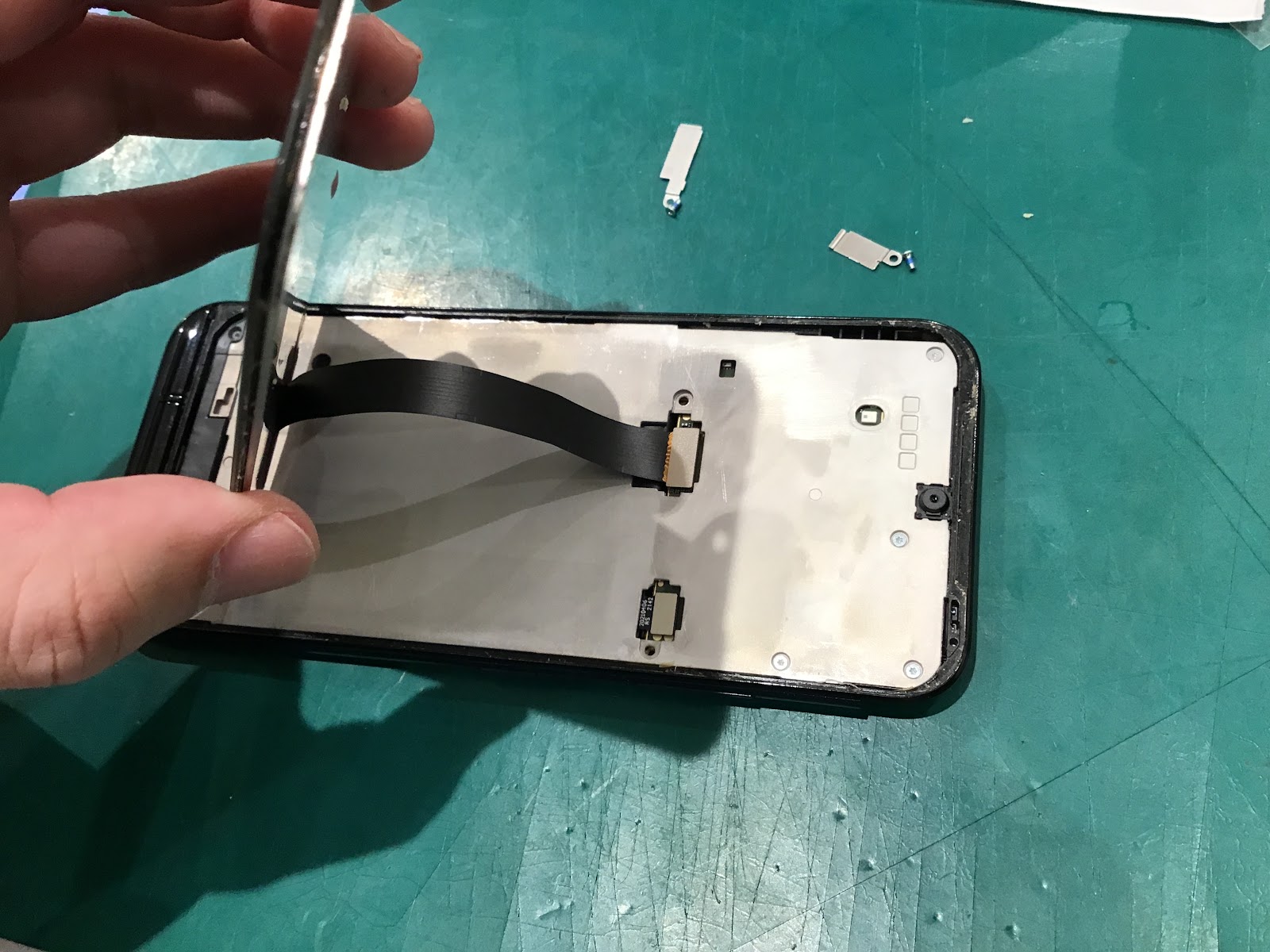 あんしんスマホの画面交換修理ならデータそのまま・即日修理のスマホ修理工房　丸井錦糸町店へ！